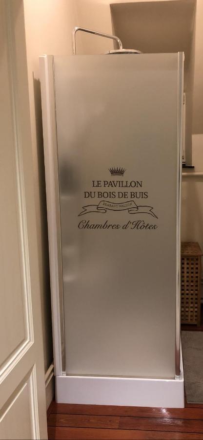 B&B Le Pavillon Du Bois De Buis Perwez Exteriör bild