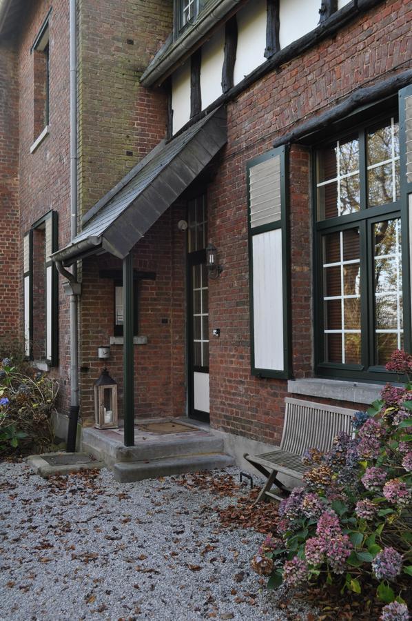 B&B Le Pavillon Du Bois De Buis Perwez Exteriör bild